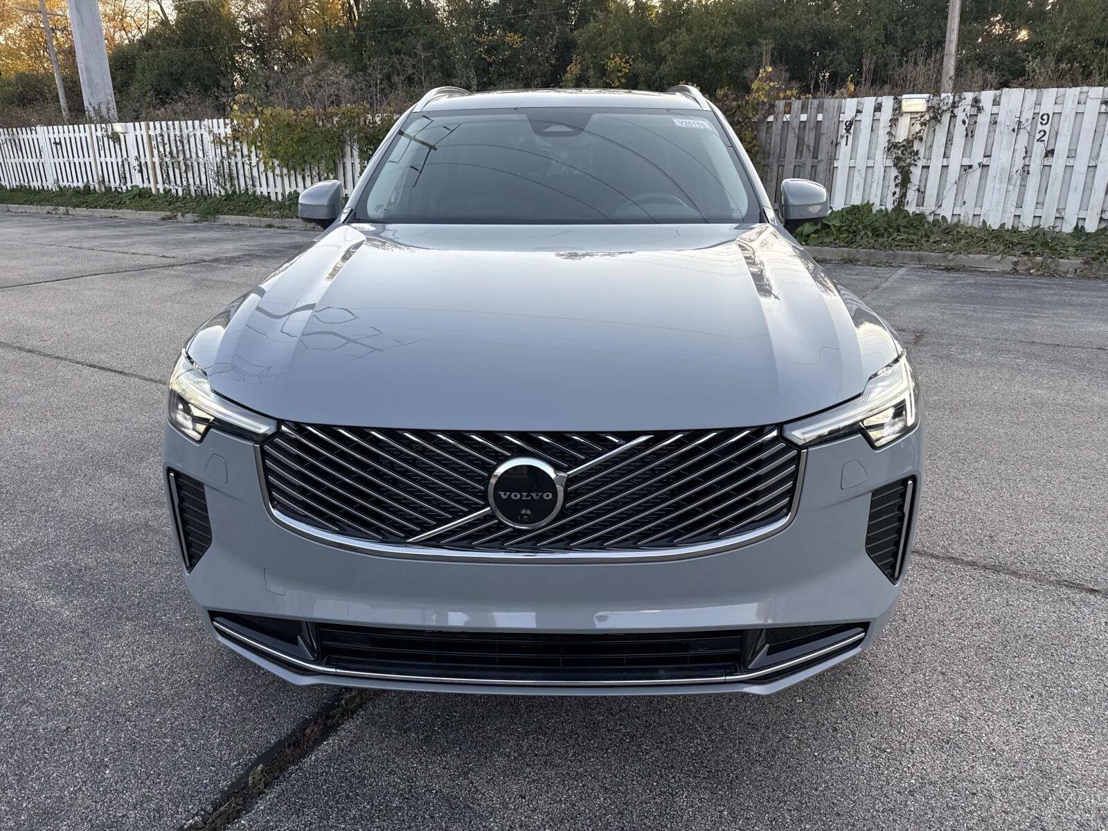 2026 Volvo XC90 Plus photo 2