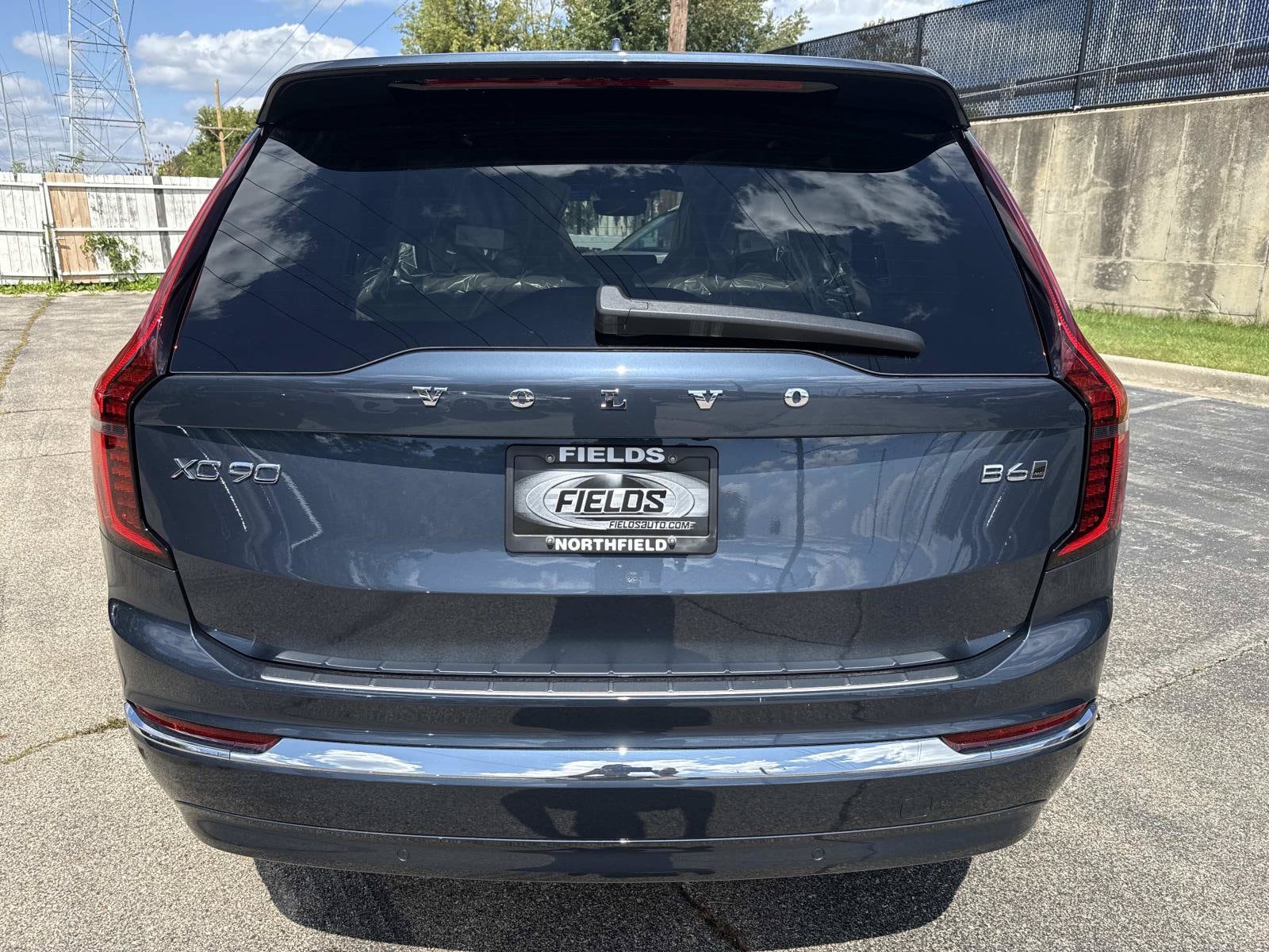 2026 Volvo XC90 Plus - Photo 6