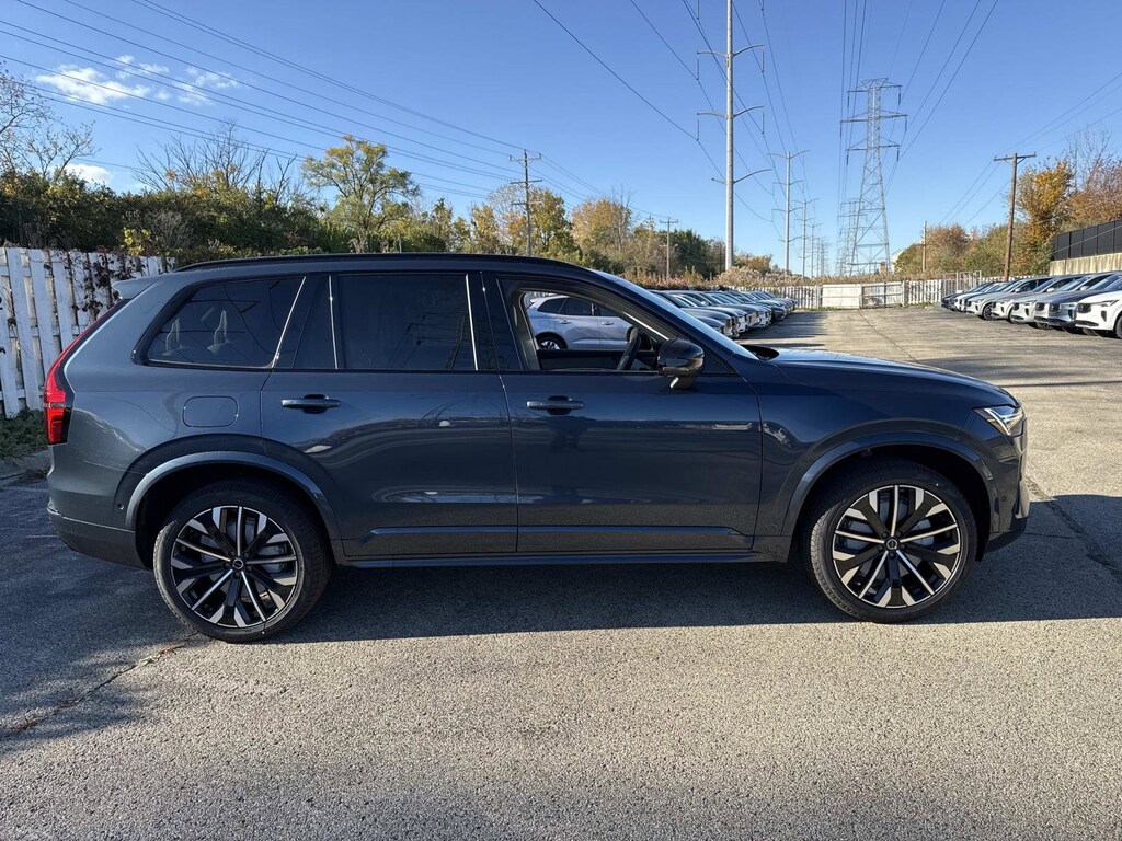 New 2026 Volvo XC90 B6 Ultra Dark Theme 7-Seater SUV