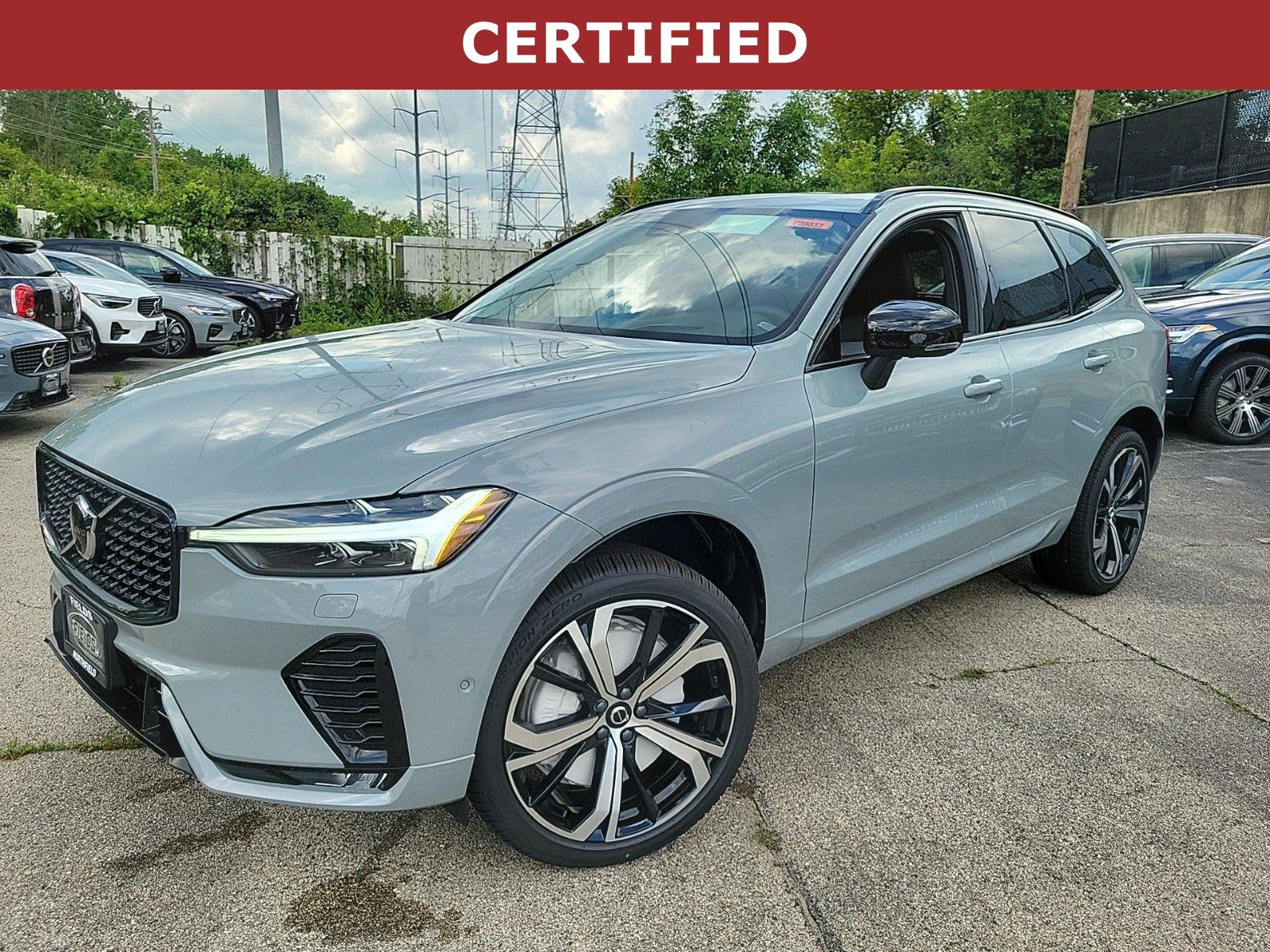 2025 Volvo XC60 Ultra's photo