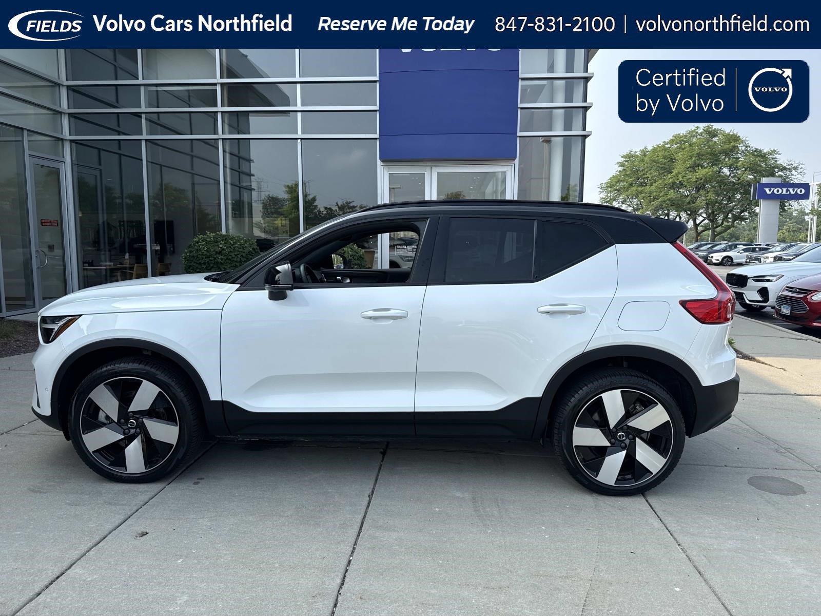 Used 2023 Volvo XC40 Ultimate with VIN YV4ED3UM4P2074364 for sale in Northfield, IL