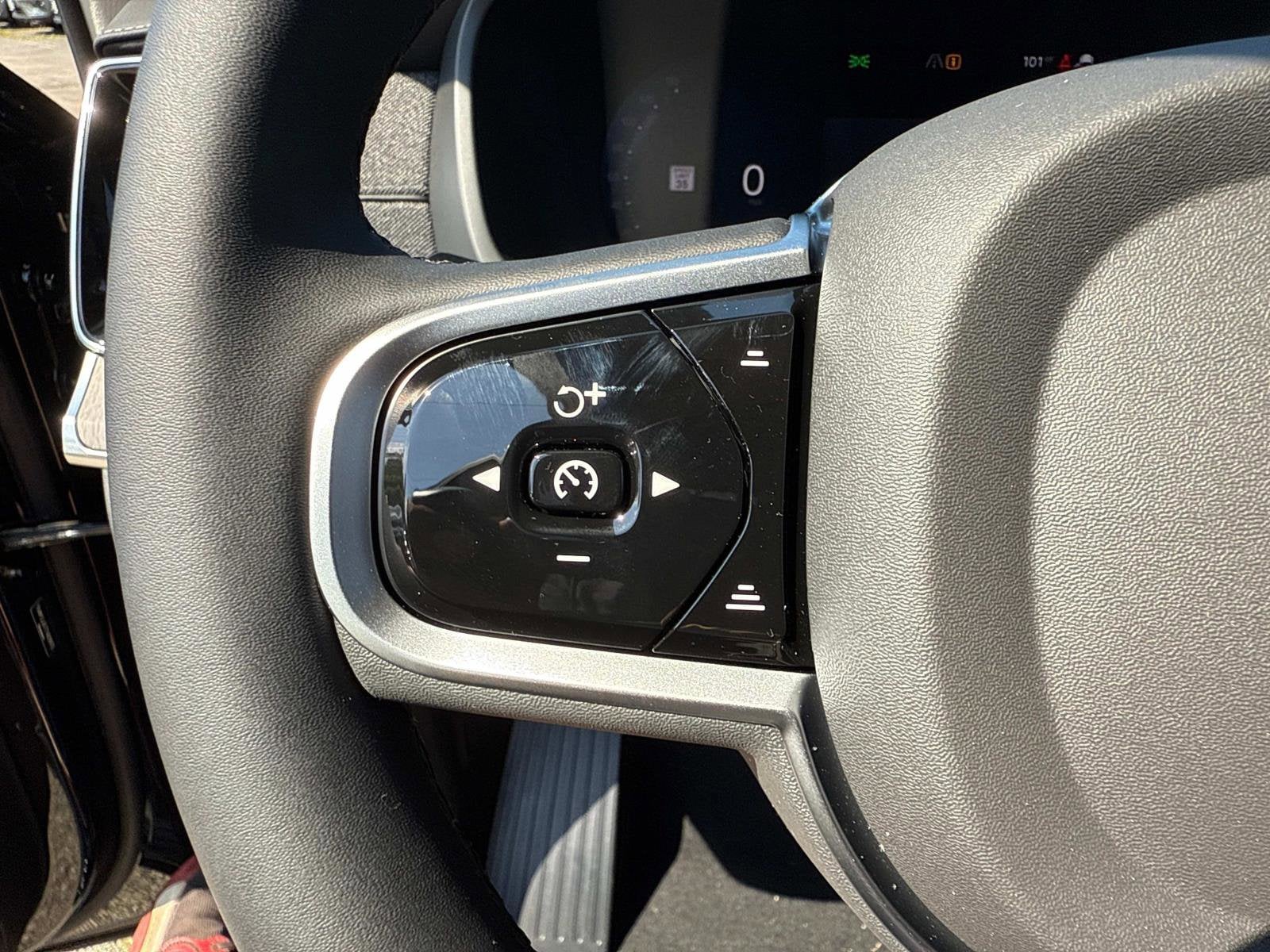 2026 Volvo XC90 Ultra - Photo 32