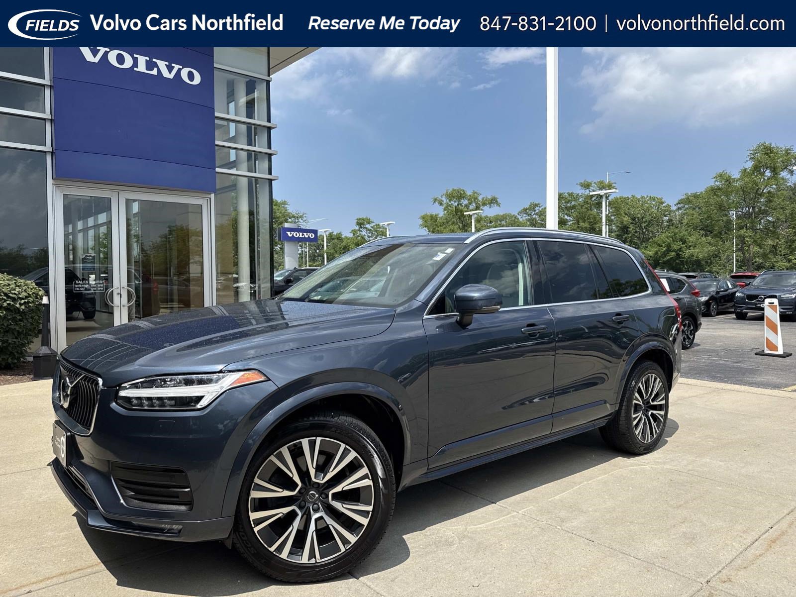 2021 Volvo XC90 T6 Momentum AWD's photo