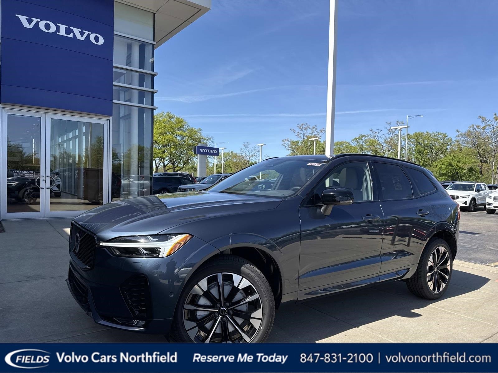 2026 Volvo XC60 B5 Plus Dark AWD's photo