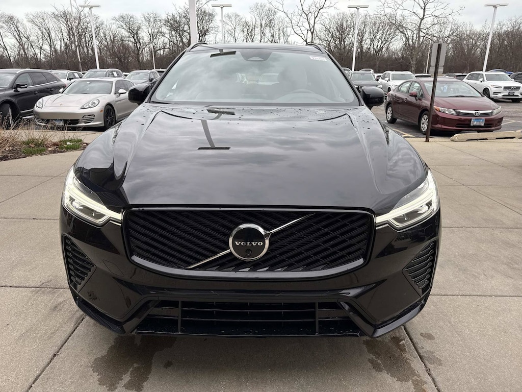 New 2026 Volvo XC60 B5 Plus SUV