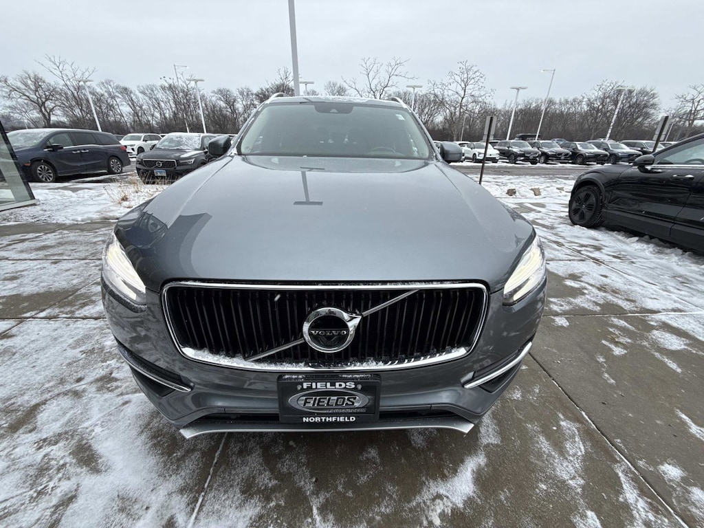 Used 2018 Volvo XC90 T5 Momentum SUV