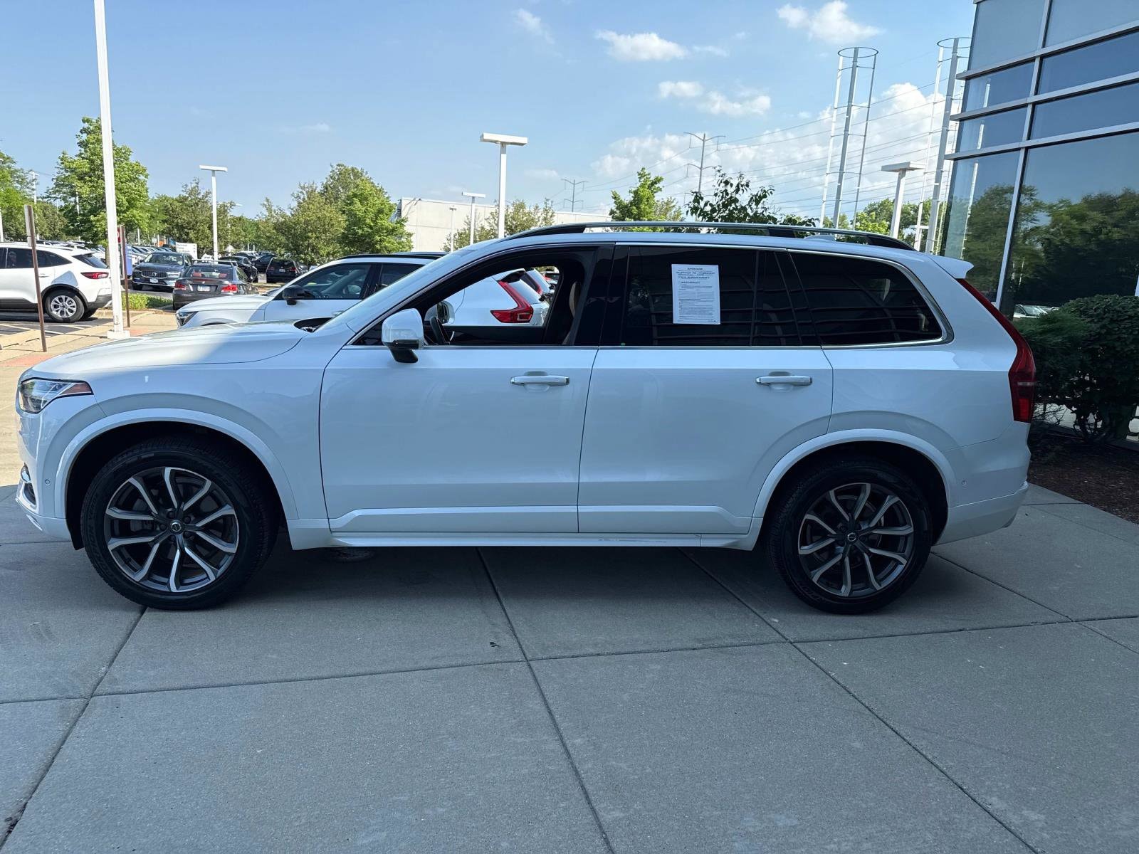 Used 2018 Volvo XC90 Momentum with VIN YV4A22PK6J1377264 for sale in Northfield, IL