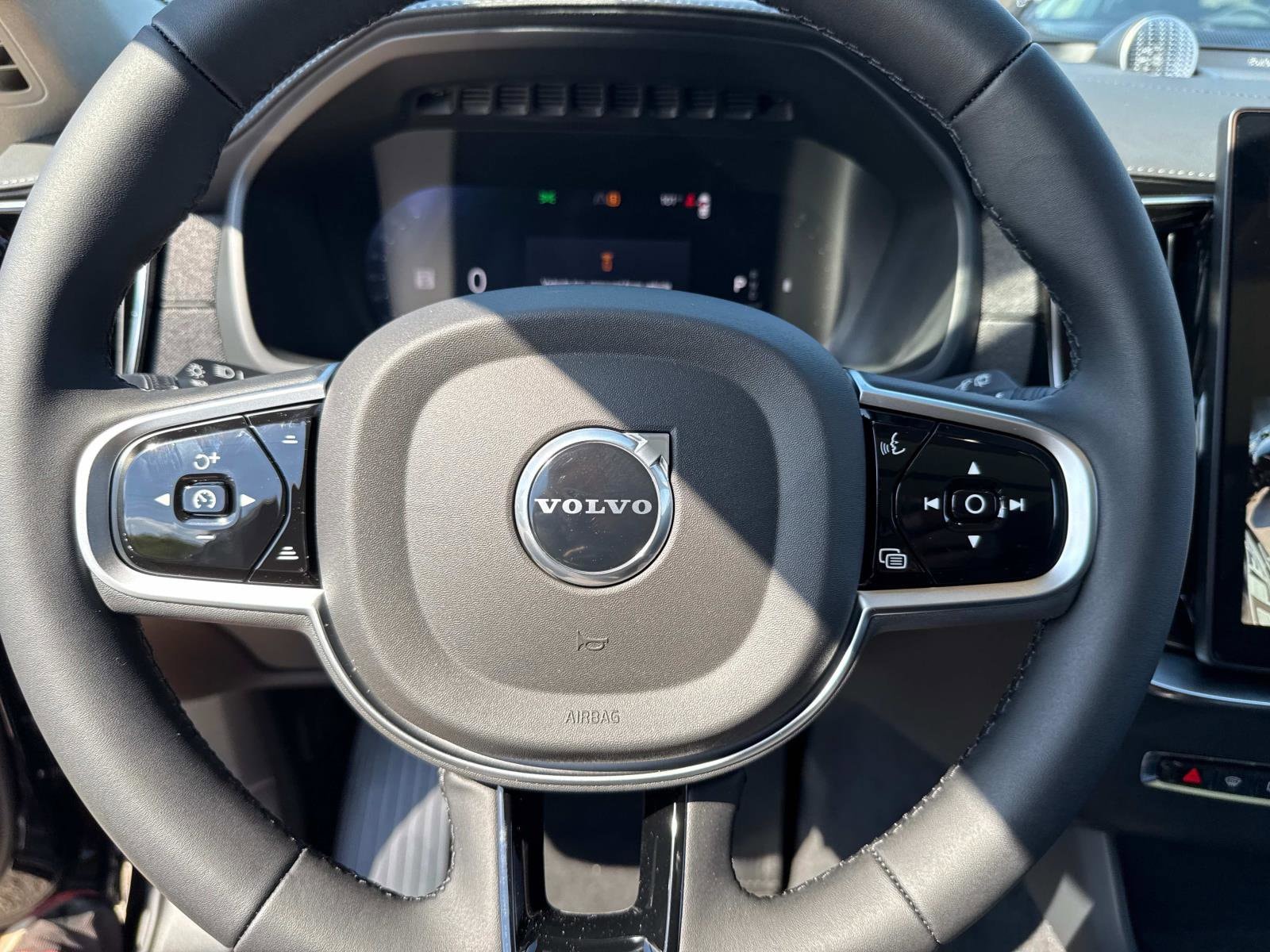 2026 Volvo XC90 Ultra - Photo 29