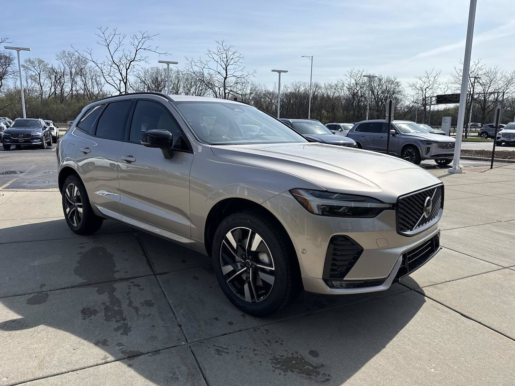 New 2026 Volvo XC60 B5 Plus SUV