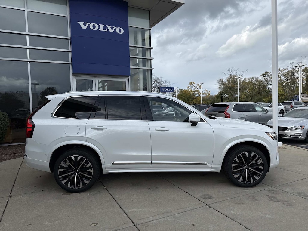 New 2026 Volvo XC90 B6 Ultra 7-Seater SUV