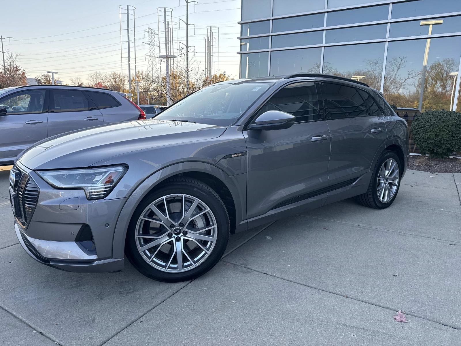 2021 Audi e-tron Prestige's photo