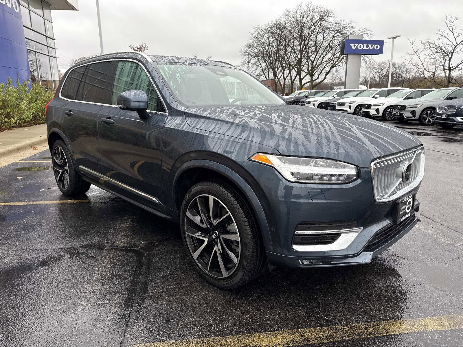 2024 Volvo XC90 Plus photo 3