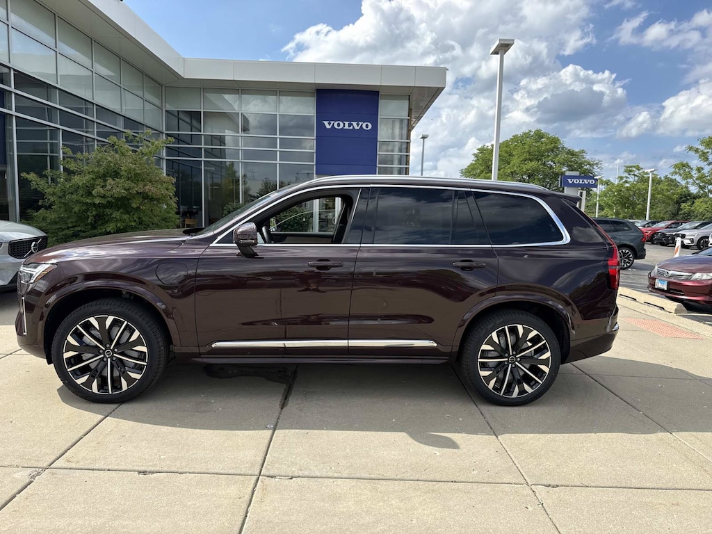 New 2026 Volvo XC90 plug-in hybrid T8 Plus 7-Seater SUV