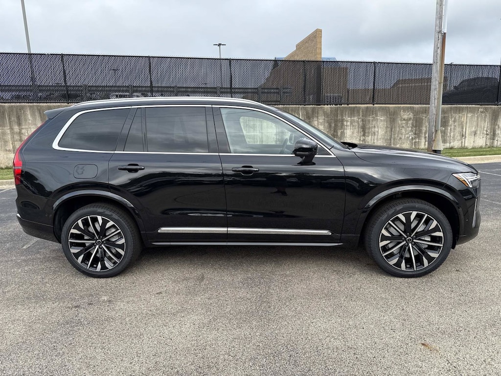 New 2026 Volvo XC90 B6 Plus 7-Seater SUV
