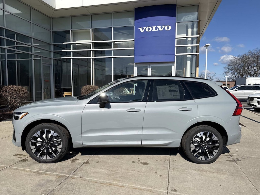 New 2026 Volvo XC60 B5 Plus SUV