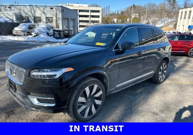 2024 Volvo XC90 Recharge T8 Recharge Ultimate Bright Theme 6-Passenger eAWD