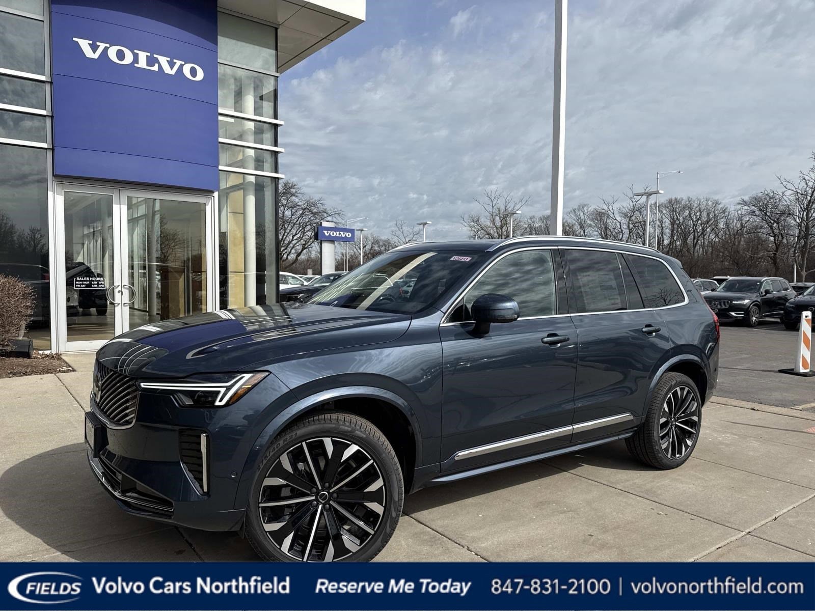 2026 Volvo XC90 B5 Plus Bright 4WD's photo