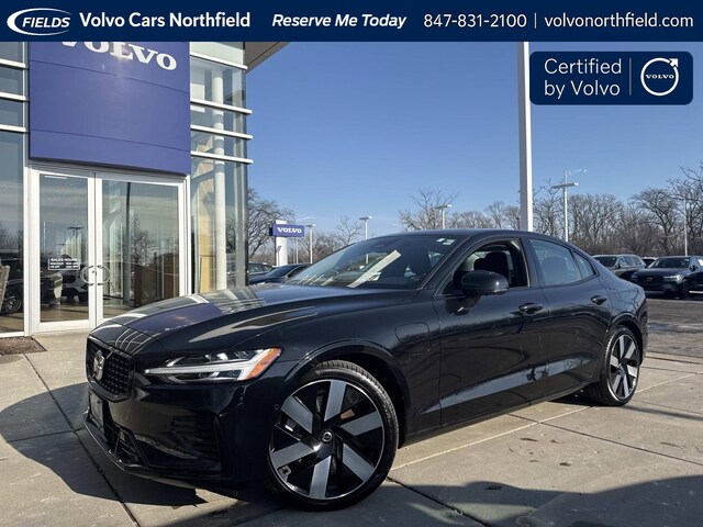 2024 Volvo S60 plug-in hybrid T8 Plus Dark Theme Sedan