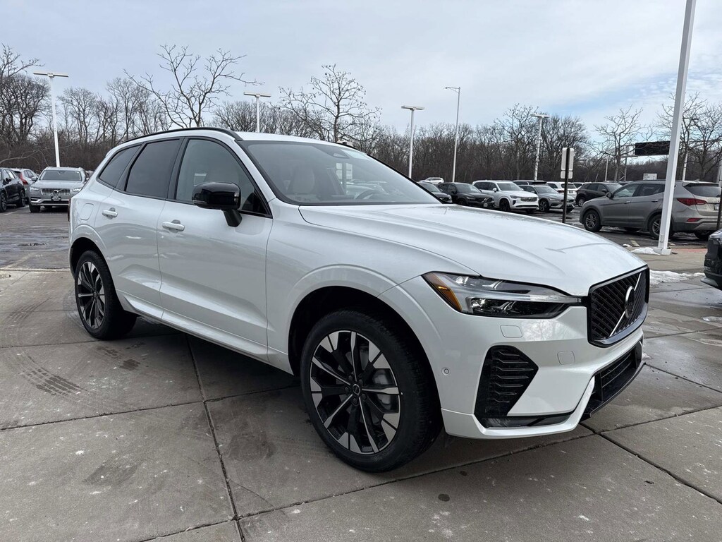 New 2026 Volvo XC60 B5 Plus SUV