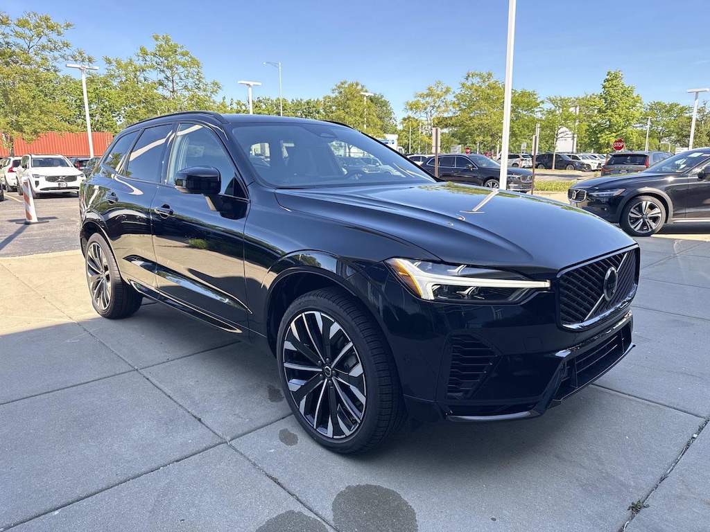 New 2026 Volvo XC60 plug-in hybrid T8 Ultra SUV