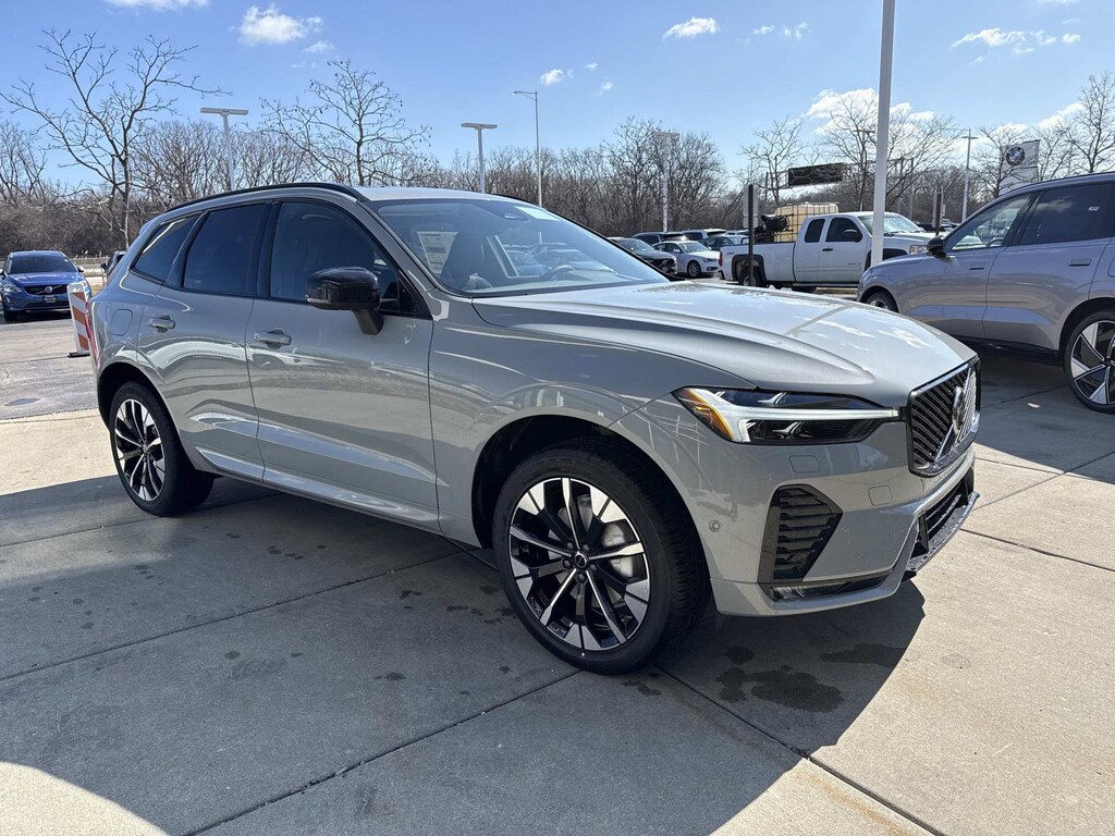 New 2026 Volvo XC60 B5 Plus SUV