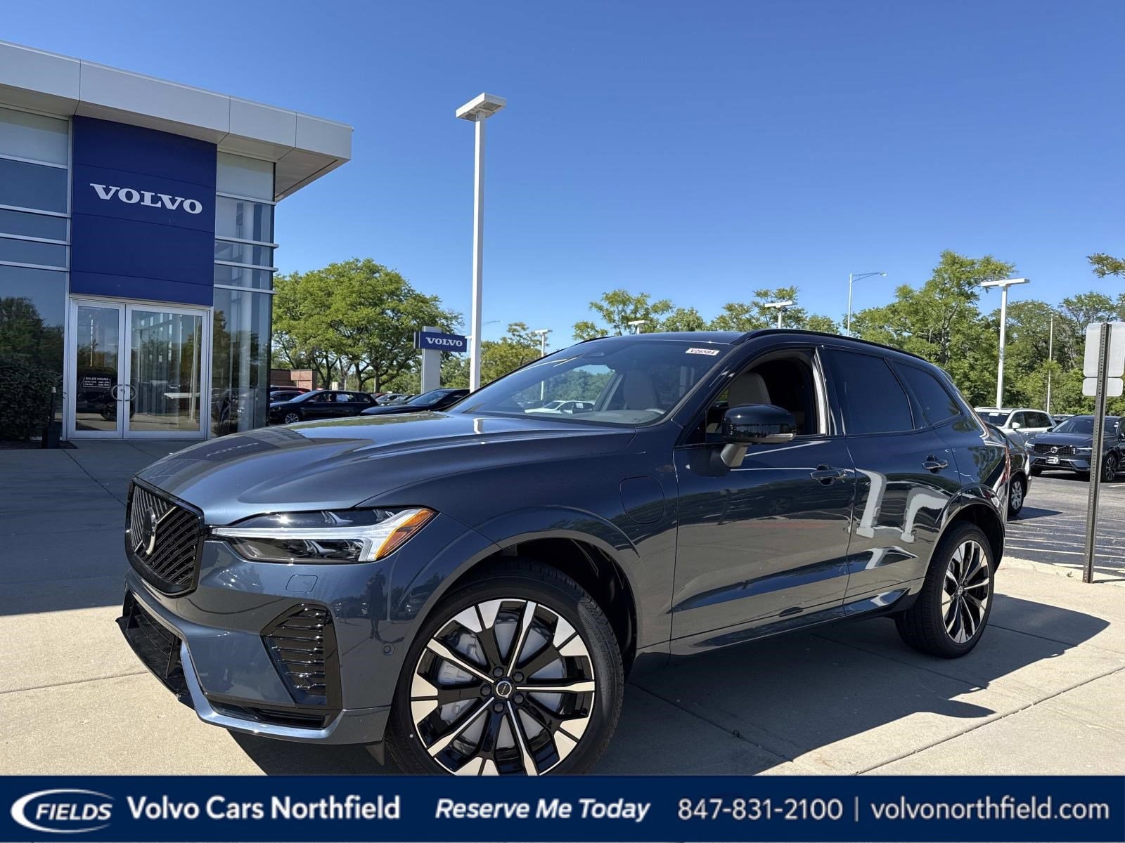 2026 Volvo XC60 T8 Plus Dark AWD's photo