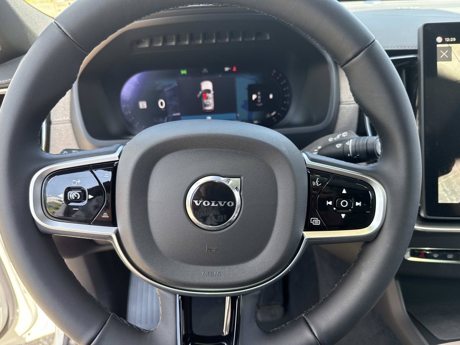 2026 Volvo XC90 Ultra - Photo 31