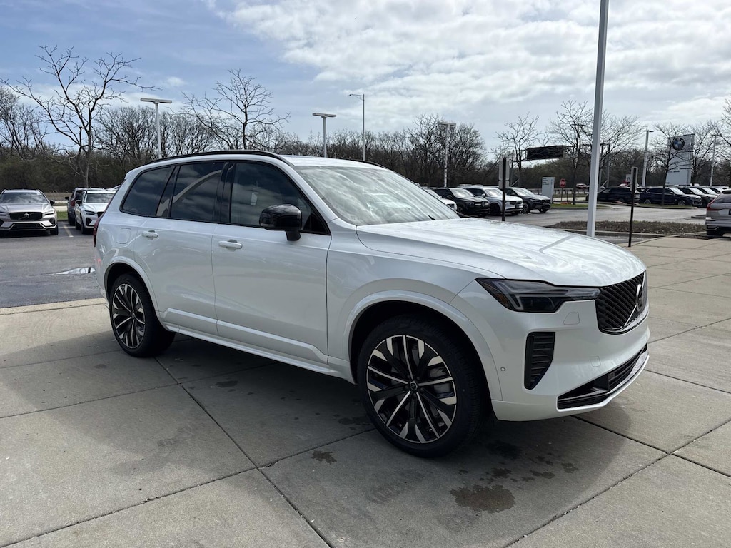 New 2026 Volvo XC90 plug-in hybrid T8 Ultra Dark Theme 7-Seater SUV