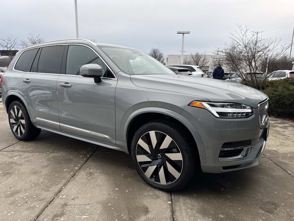 Certified 2024 Volvo XC90 plug-in hybrid T8 Plus Bright Theme 7 Passenger SUV