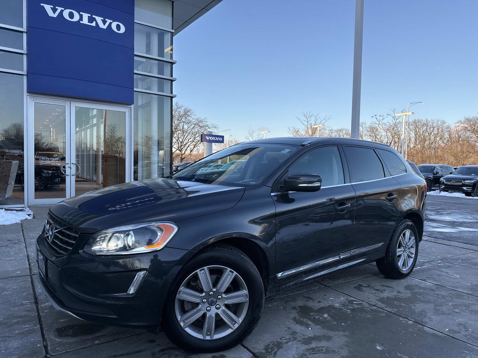 2016 Volvo XC60 T5 Platinum