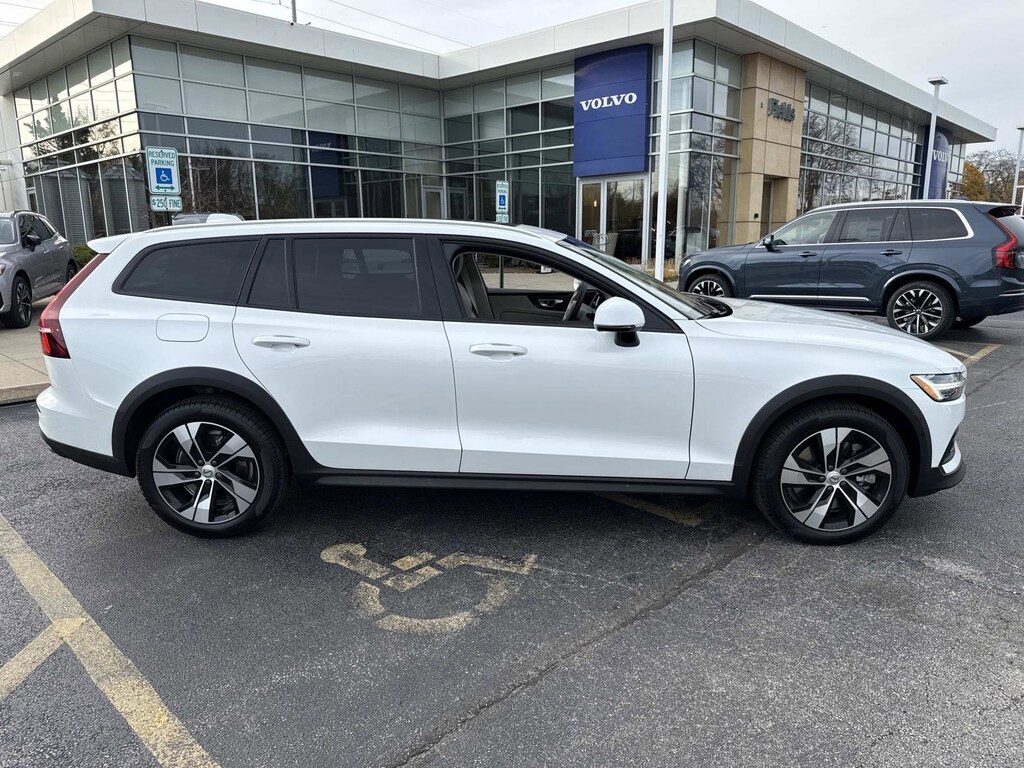 Used 2021 Volvo V60 Cross Country T5 Wagon