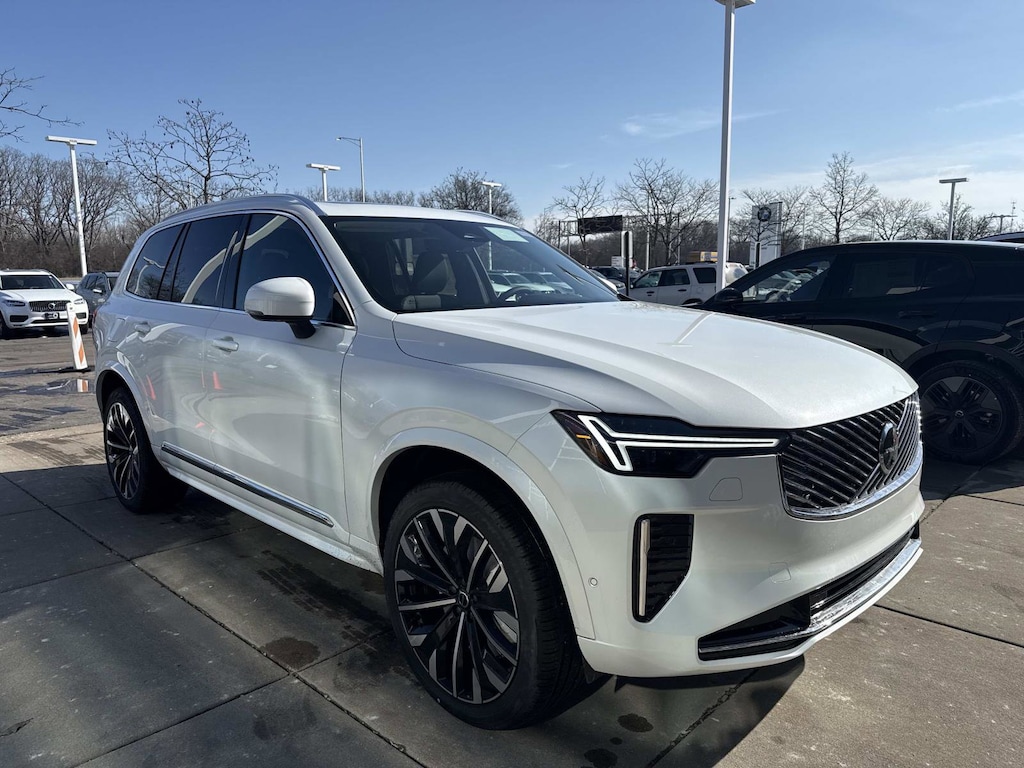 New 2026 Volvo XC90 B6 Plus 7-Seater SUV