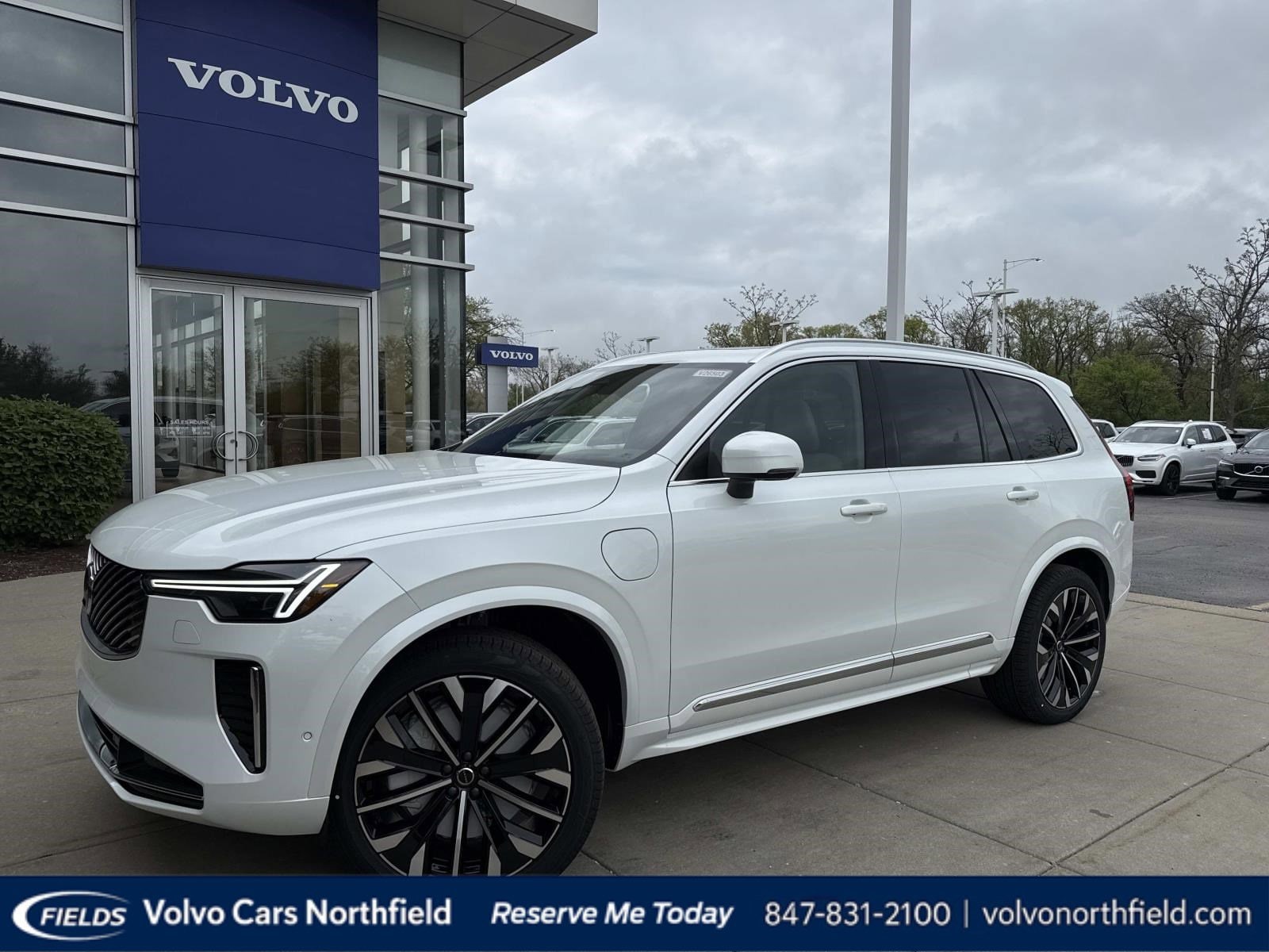 2026 Volvo XC90 T8 Recharge Ultra Bright 4WD's photo