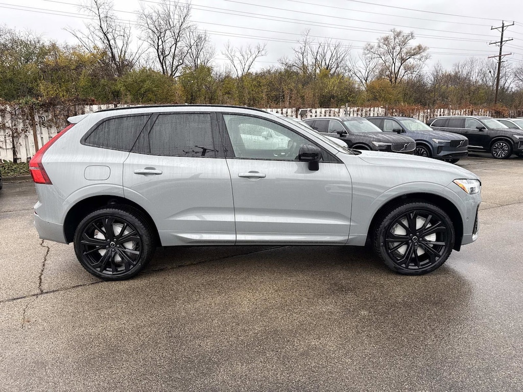 New 2026 Volvo XC60 B5 Ultra Black Edition SUV