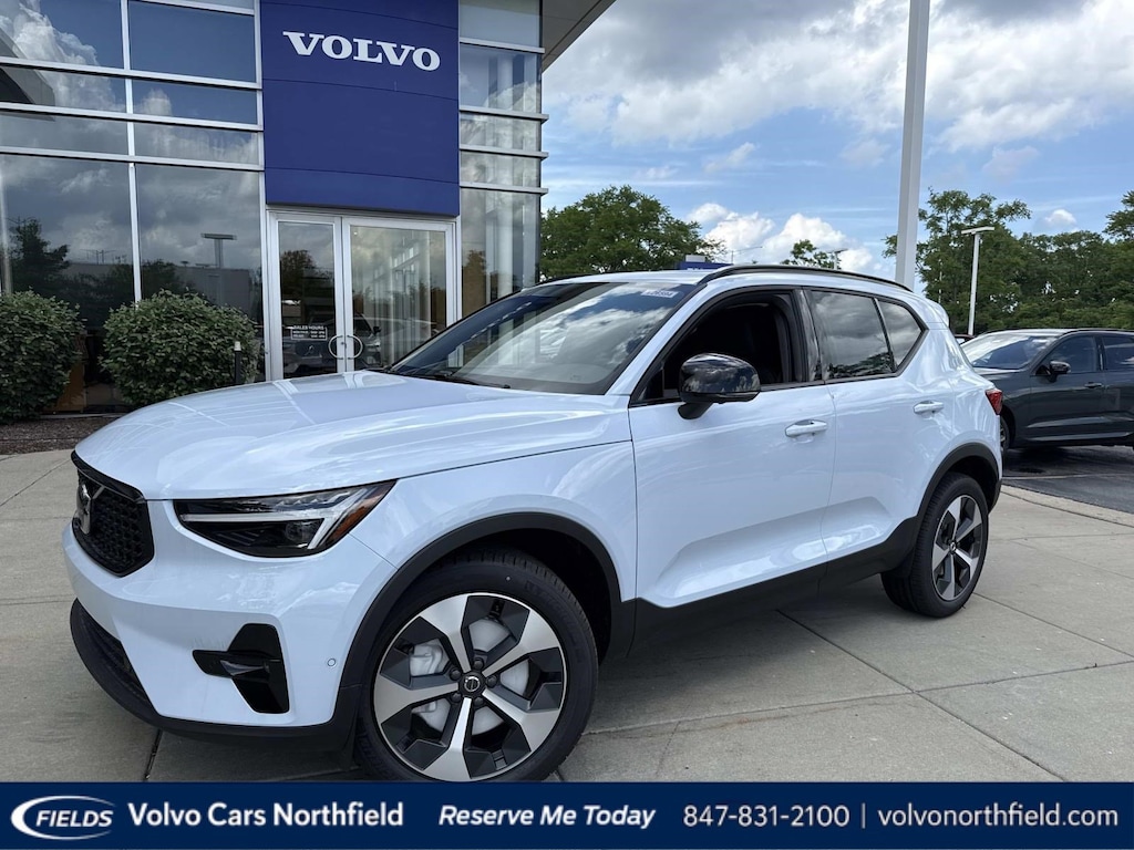New 2026 Volvo XC40 B5 Plus SUV