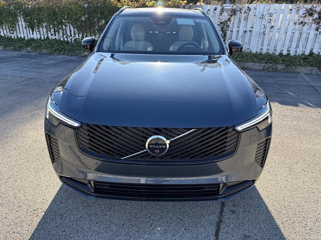 New 2026 Volvo XC90 B6 Ultra Dark Theme 7-Seater SUV