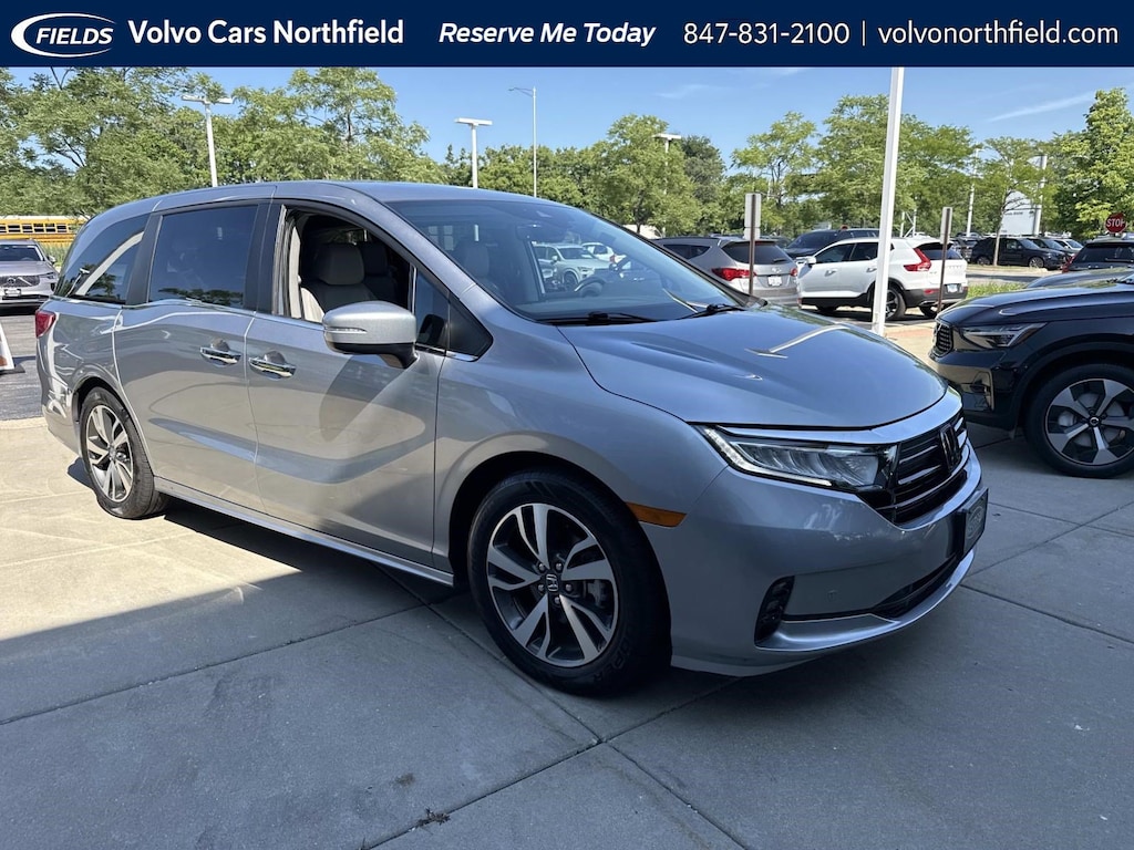 Used 2023 Honda Odyssey Touring Van