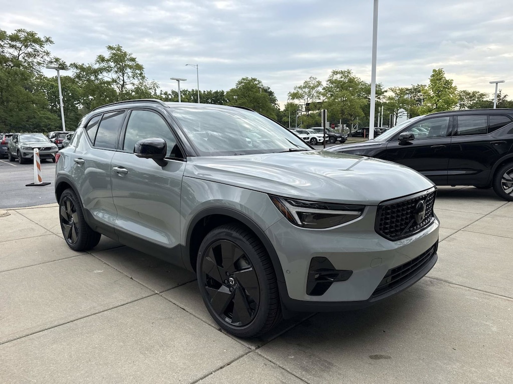 New 2026 Volvo XC40 B5 Ultra Black Edition SUV