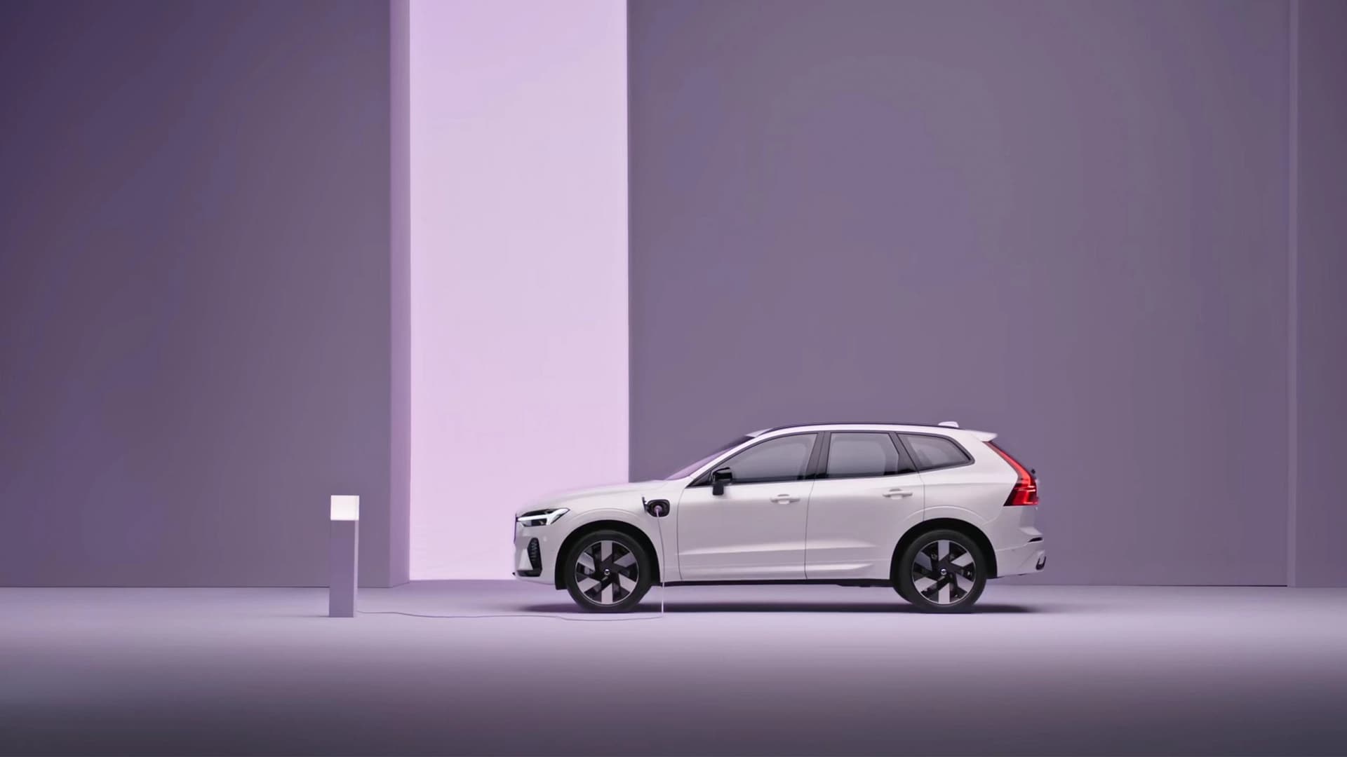xc60-hybrid-hero-16x9.png