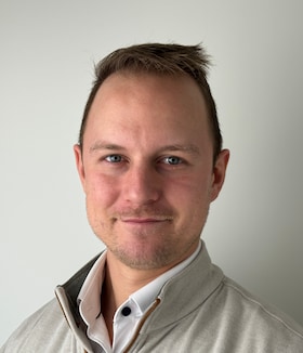 Staff member Dan Rad from ID_32ac2a568baa