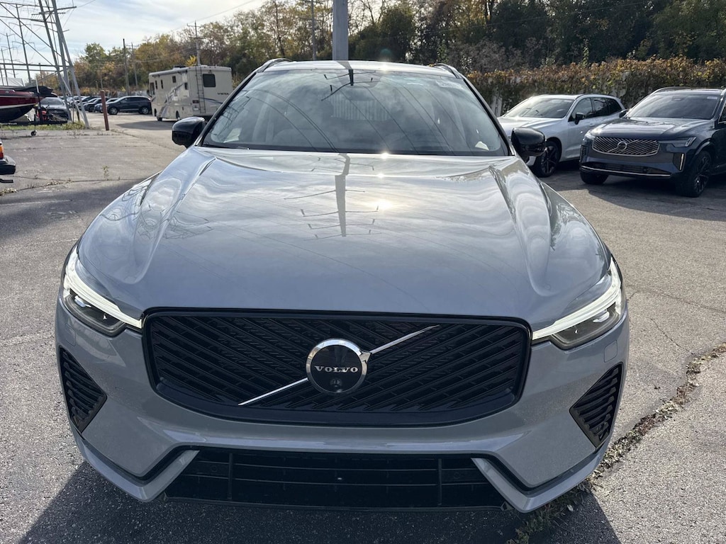 New 2026 Volvo XC60 B5 Ultra SUV