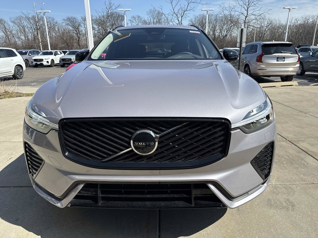 New 2026 Volvo XC60 B5 Plus SUV