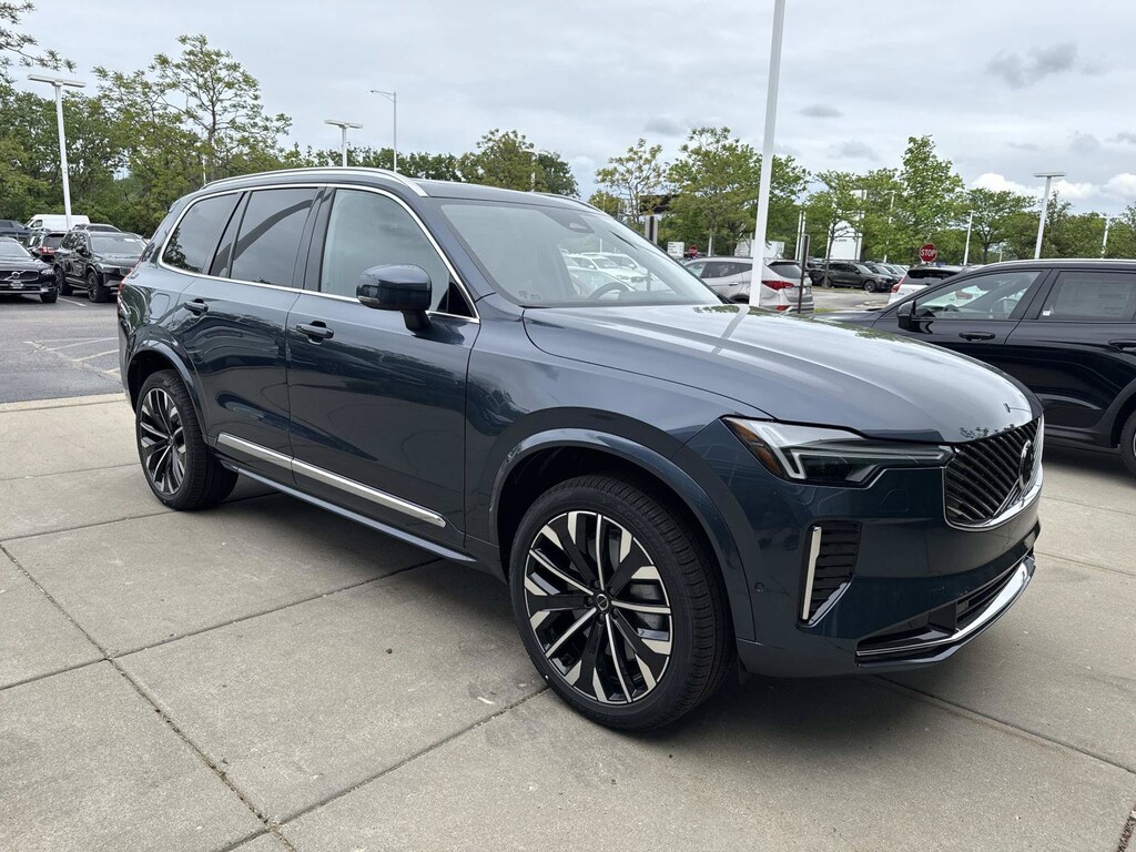 New 2026 Volvo XC90 B6 Plus 7-Seater SUV