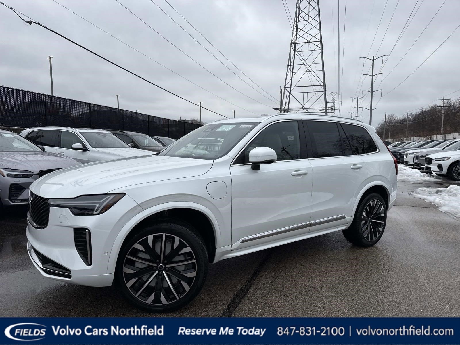 2026 Volvo XC90 Plus's photo