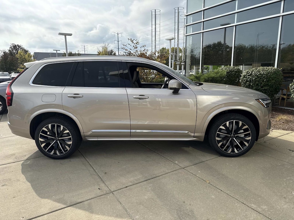 New 2026 Volvo XC90 B6 Plus 7-Seater SUV