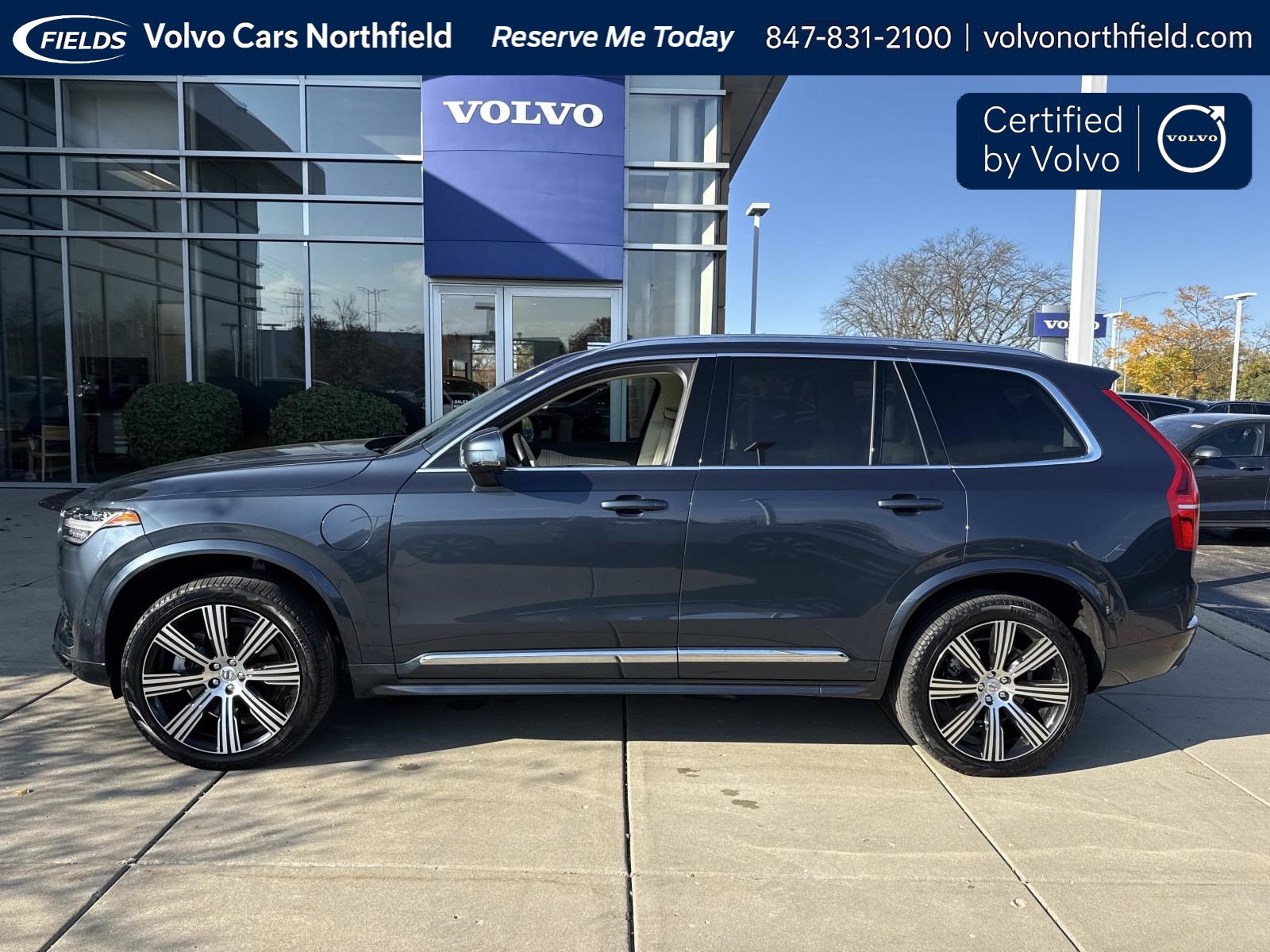 Certified 2025 Volvo XC90 plug-in hybrid T8 Plus SUV