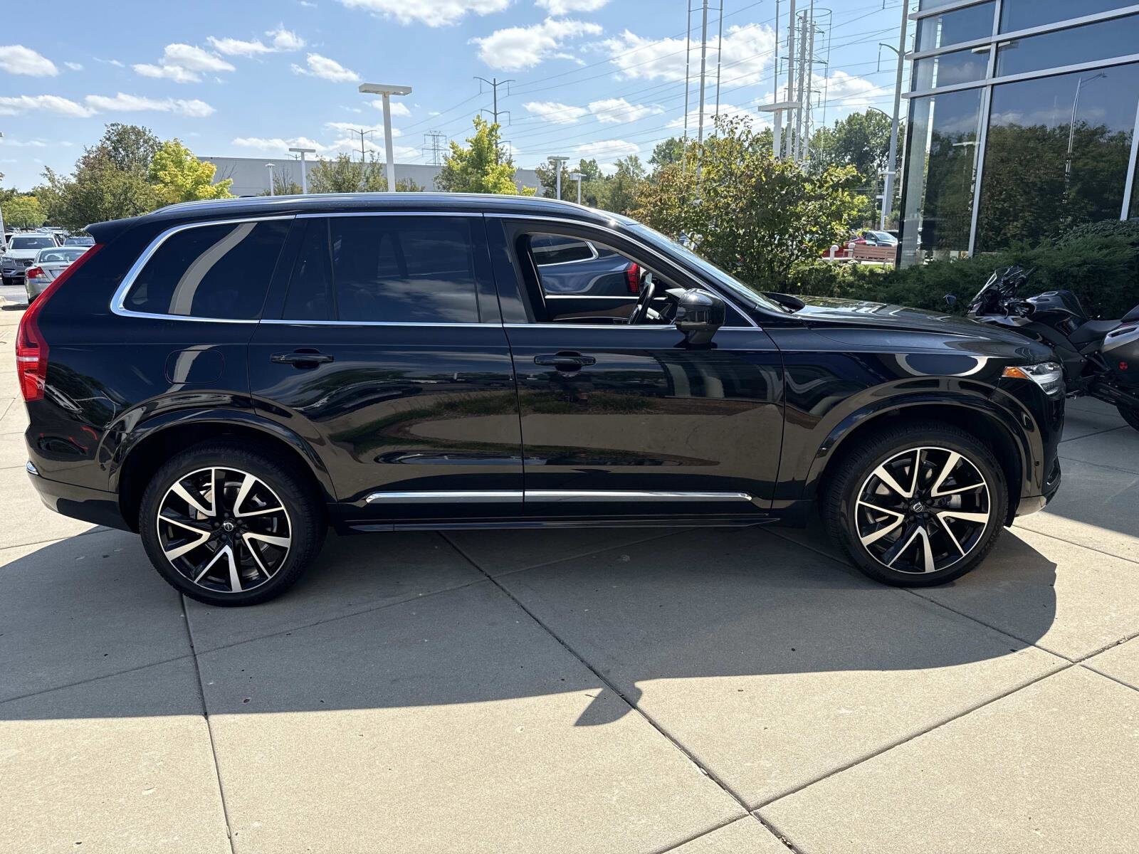 2024 Volvo XC90 Plus photo 4