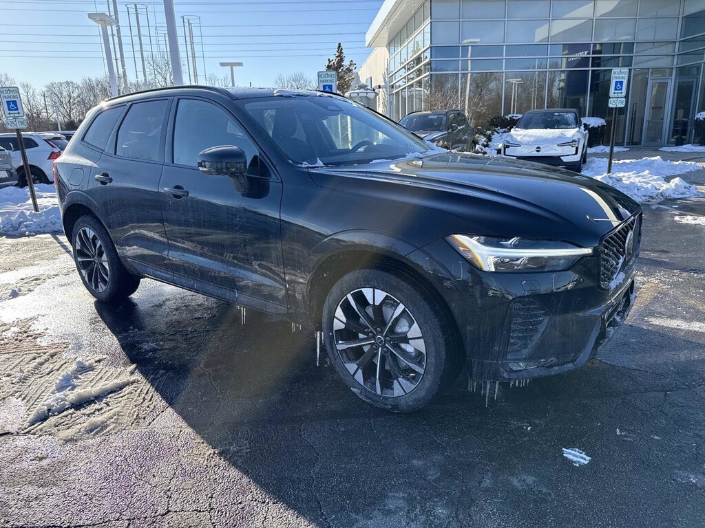 New 2026 Volvo XC60 B5 Plus SUV