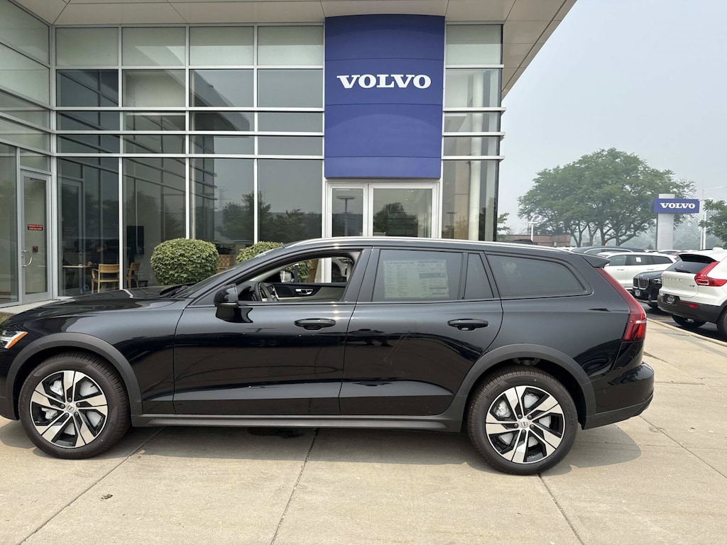 New 2026 Volvo V60 Cross Country B5 Plus Wagon