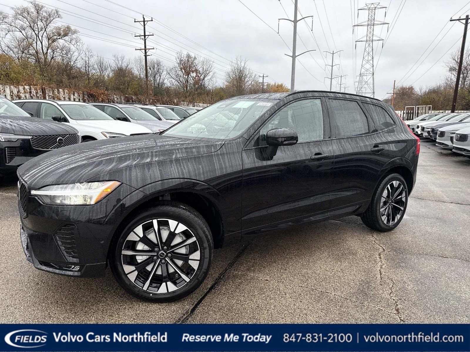 2026 Volvo XC60 Plus's photo